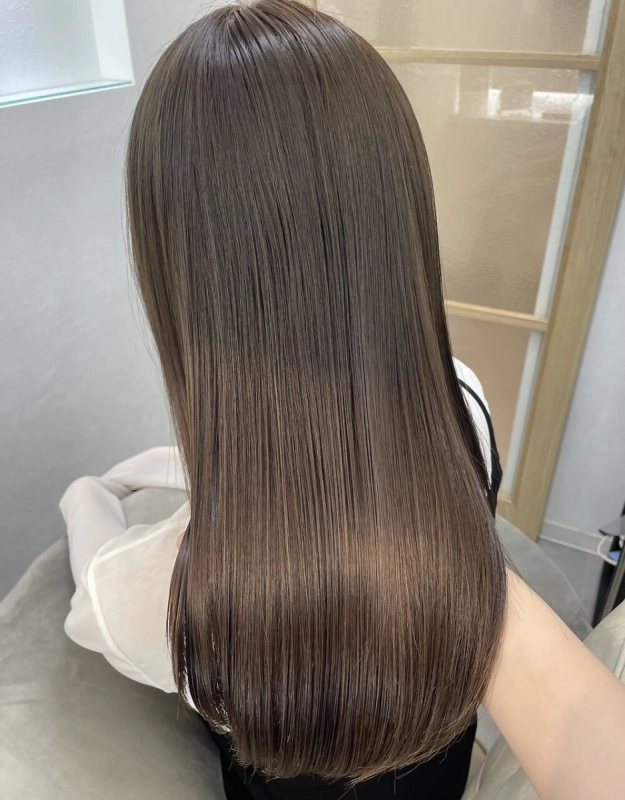 美容室のトリートメントと市販のトリートメントの違いとは?