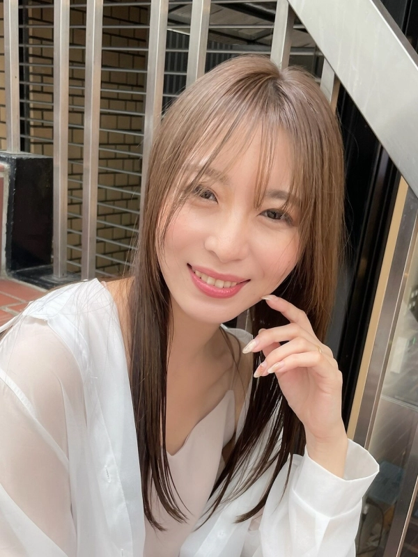 ダブルカラーと縮毛矯正の同時施術はできる?髪質改善専門店が教える安全なスケジュールと手順