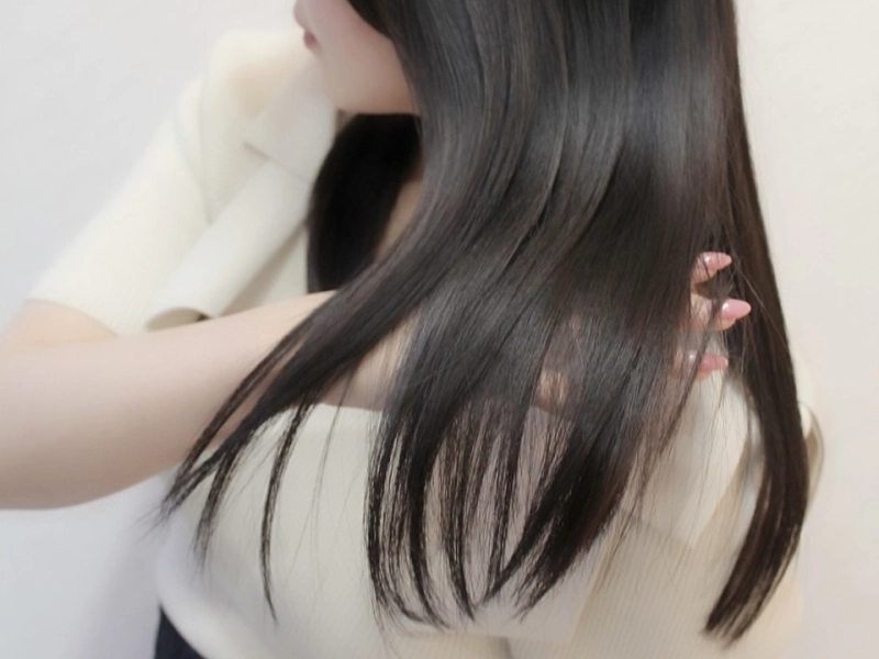 髪質改善と白髪染めを同時に叶える美容室の選び方