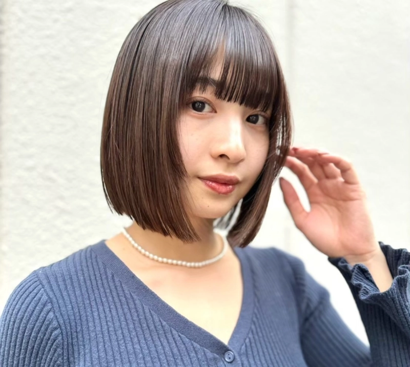朝のセットを3分に。ハネないボブを維持する「酸性ストレート」の最適な施術頻度とは?