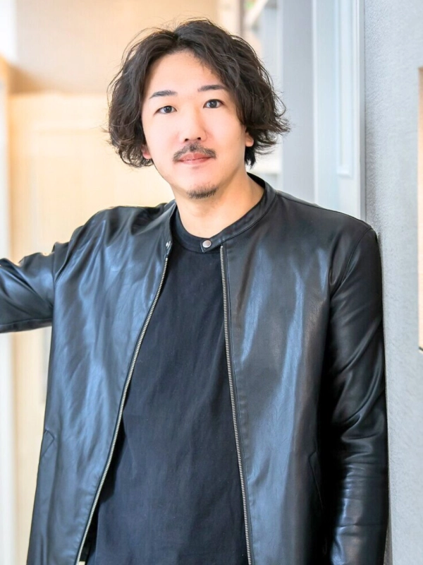 西舘 亮太